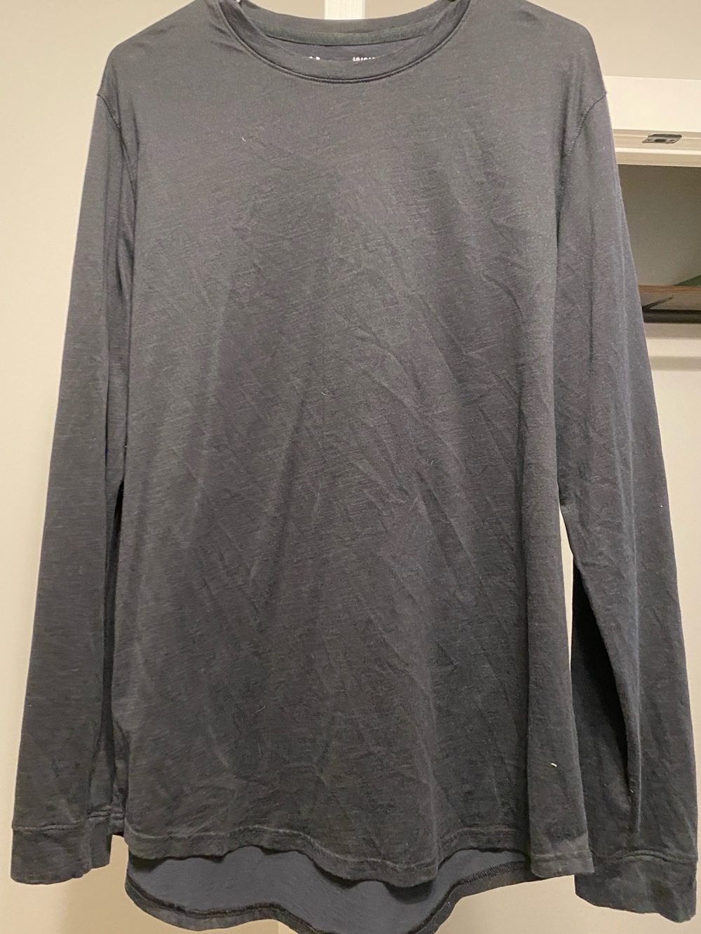 Under Armour Men's Long-Sleeve Crew Tee - Black